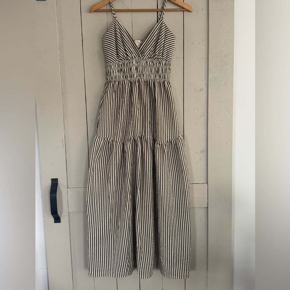 Striped V-Neck Midi Dress with pockets and Smocked Waist - Brown & White
